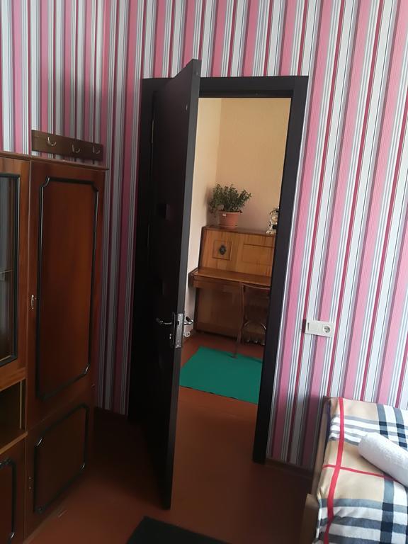 Nikoloz Guesthouse Kazbegi Exterior photo